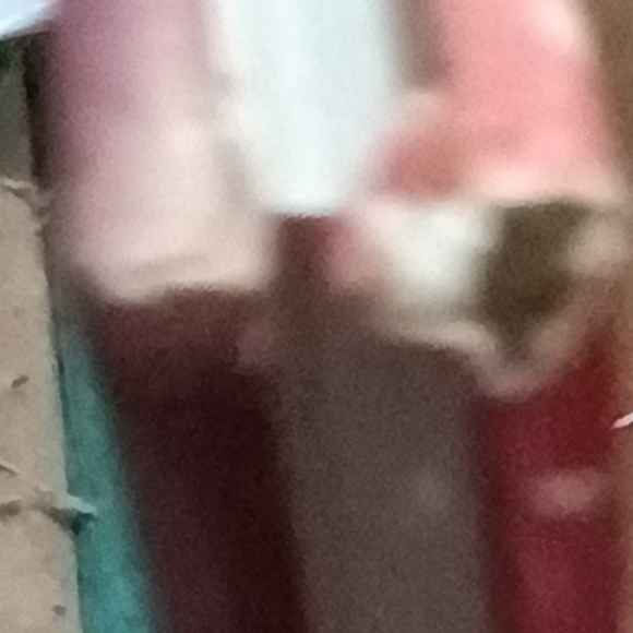 Taylor Swift Red rare tour book - Picture 3 of 3